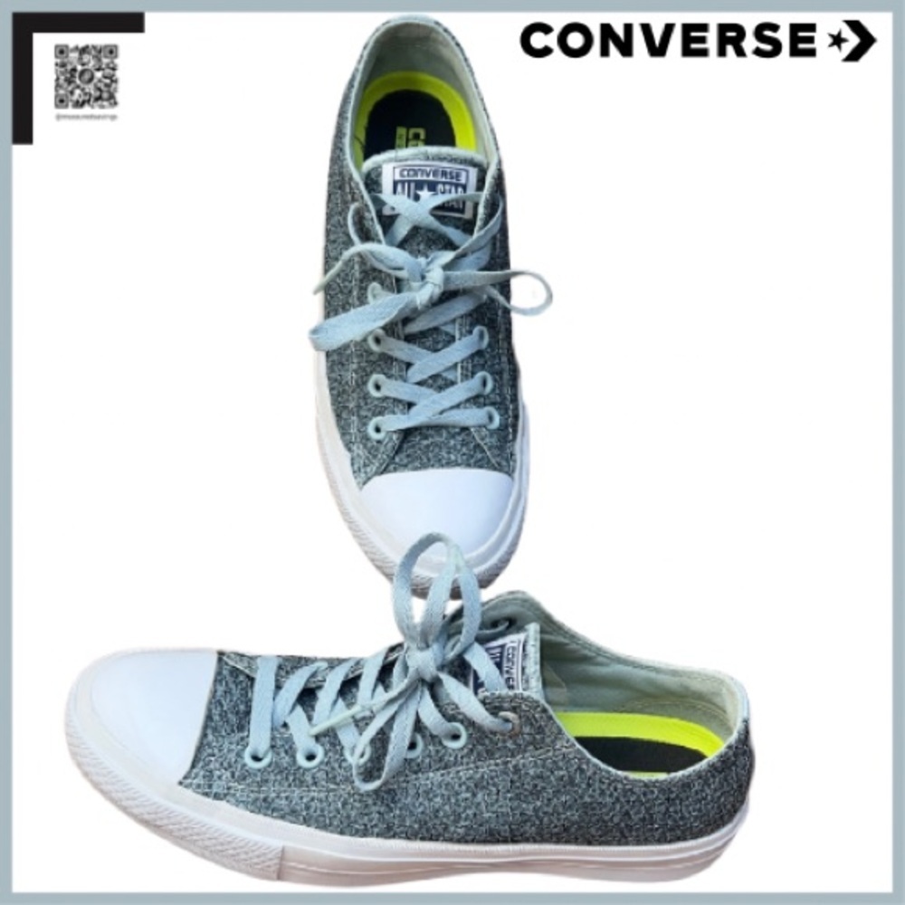 Converse (10 - EUC) Light Blue CTAS x Flyknit OX Low-Top Chuck Taylor Sneakers